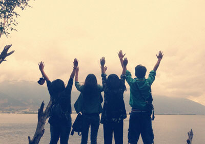 欧国联比赛球员庆祝方式成谜，网友争相讨论